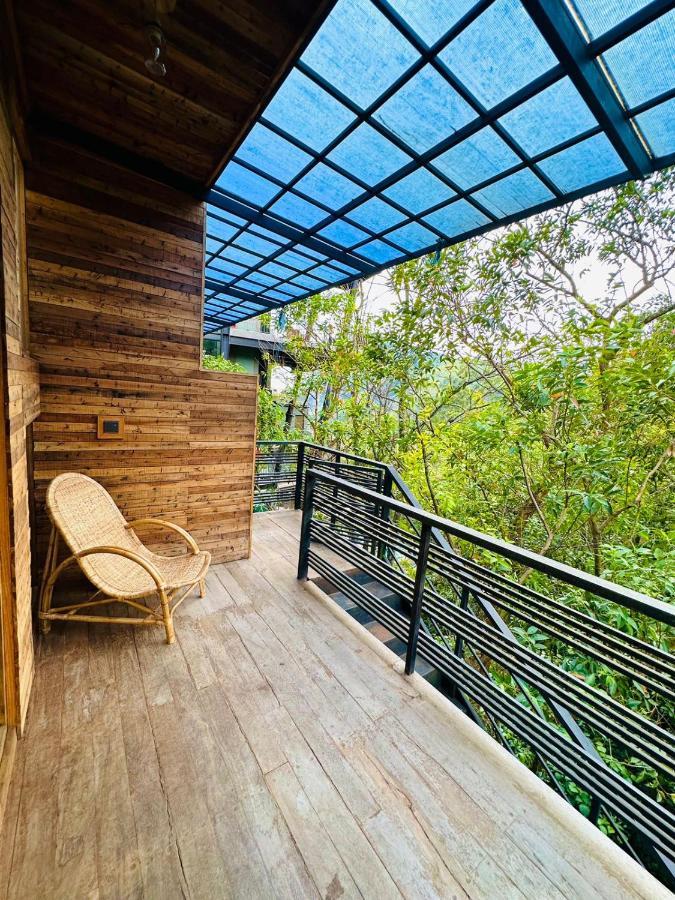 Winwood Ella Hotel Bagian luar foto
