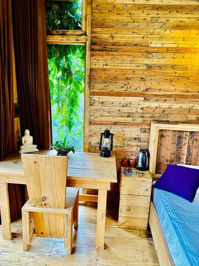 Winwood Ella Hotel Bagian luar foto