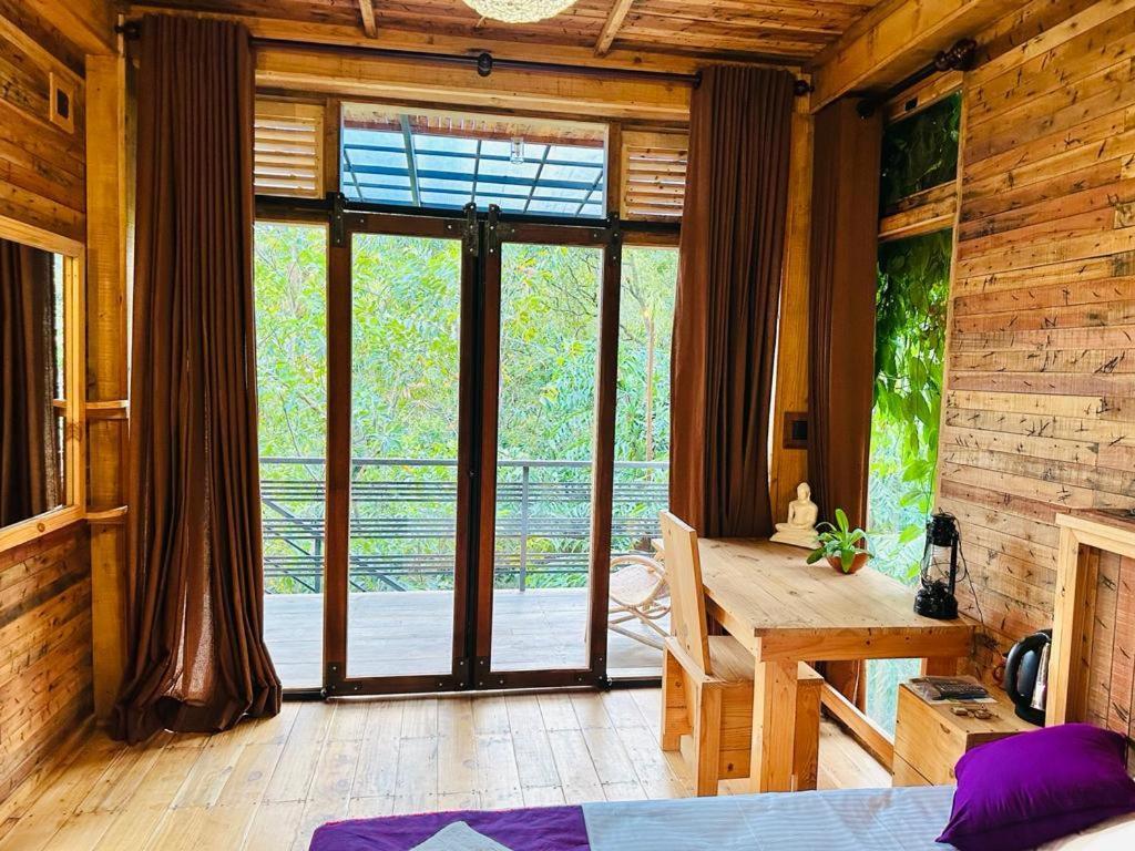Winwood Ella Hotel Bagian luar foto