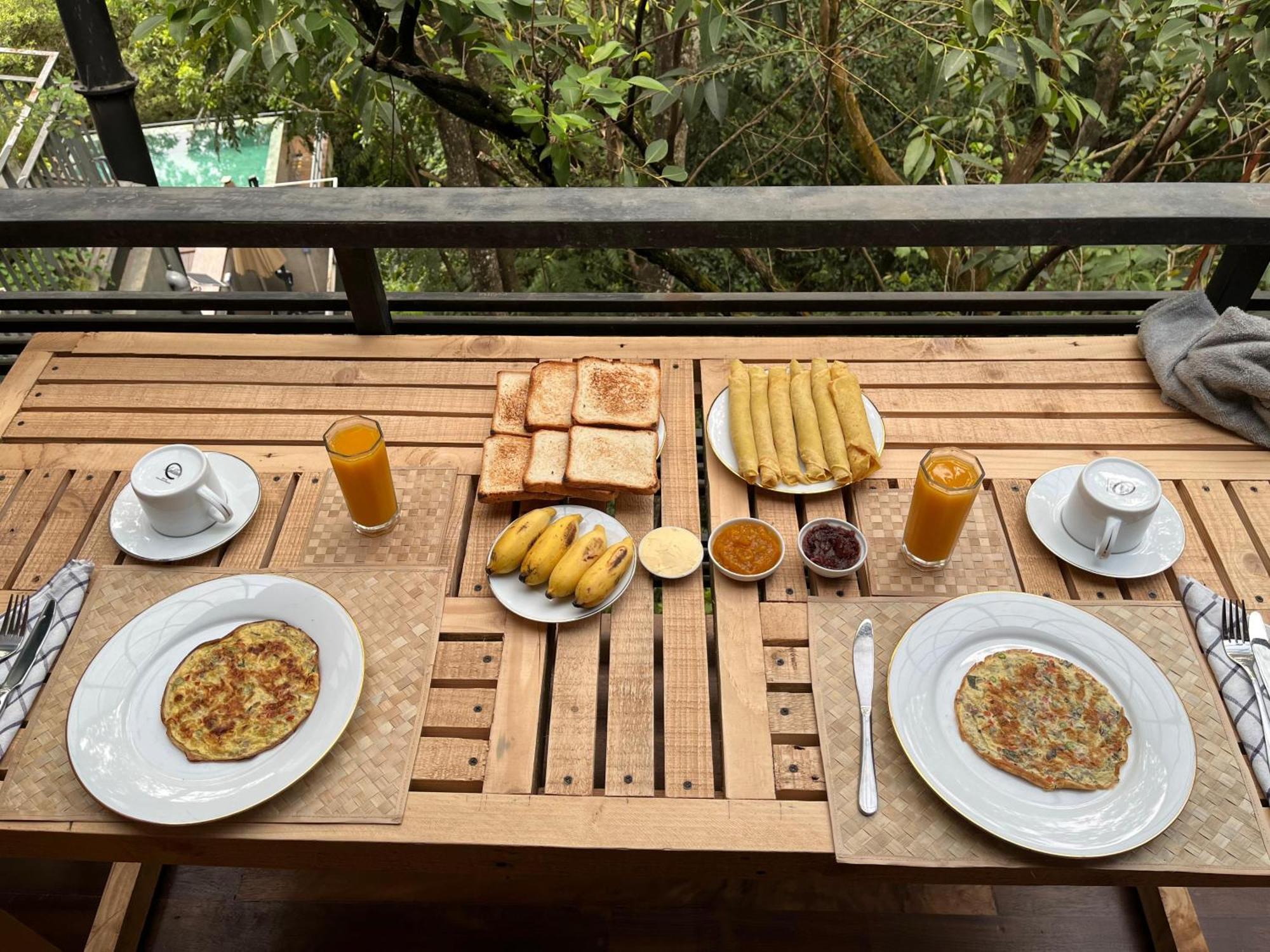 Winwood Ella Hotel Bagian luar foto