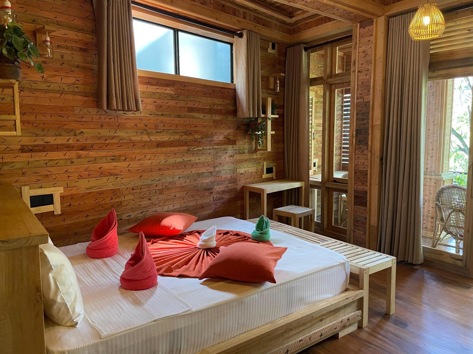 Winwood Ella Hotel Bagian luar foto